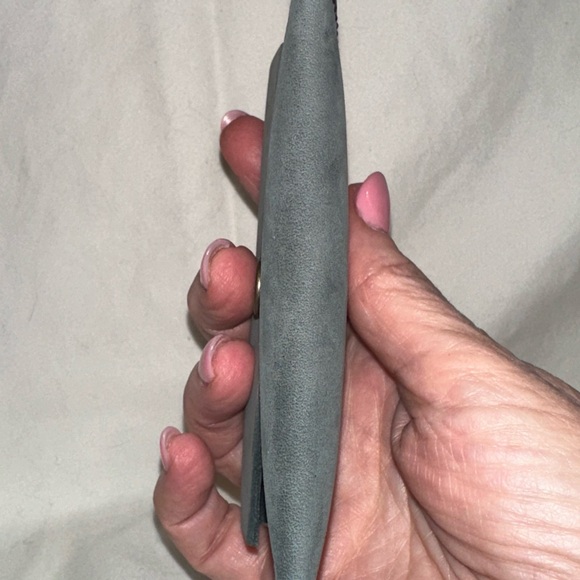 Portland Leather Goods Mini Envelope Wallet Storm NWOT - Picture 6 of 8